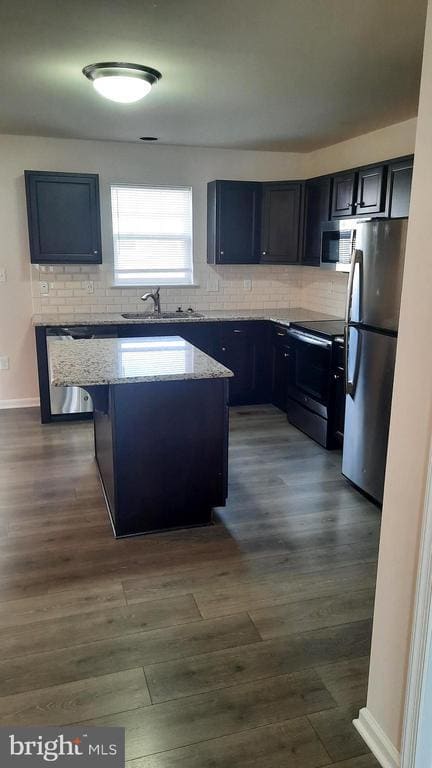 Building Photo - 930 Admiral's Quay Dr