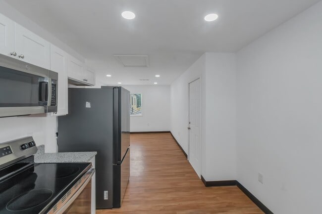 Photo - 3020 Delmar Ln NW (Atlanta, GA) Apartment