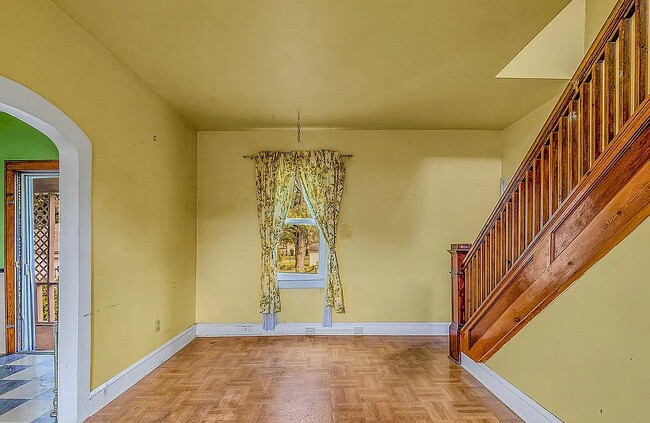 Building Photo - 85 Plank St