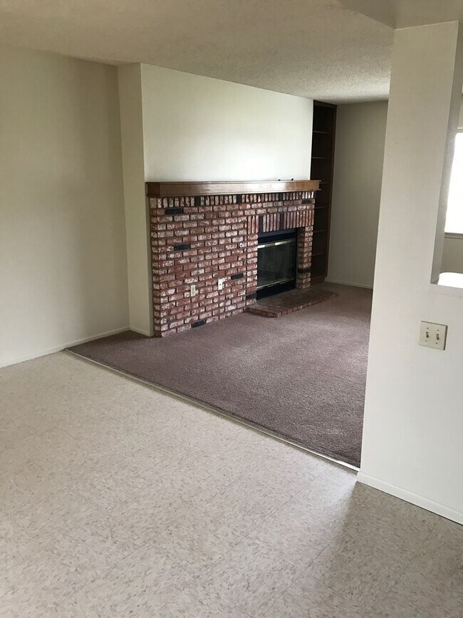 Foto del edificio - 21355 Klamath Rd