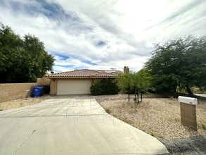 Building Photo - 66613 San Diego Dr
