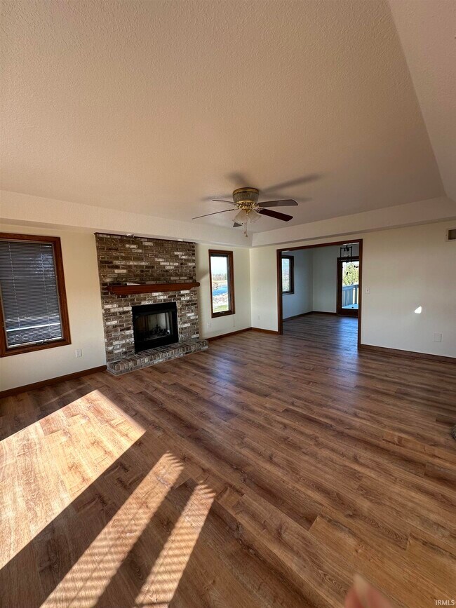 Foto del edificio - 22611 Campbell Rd