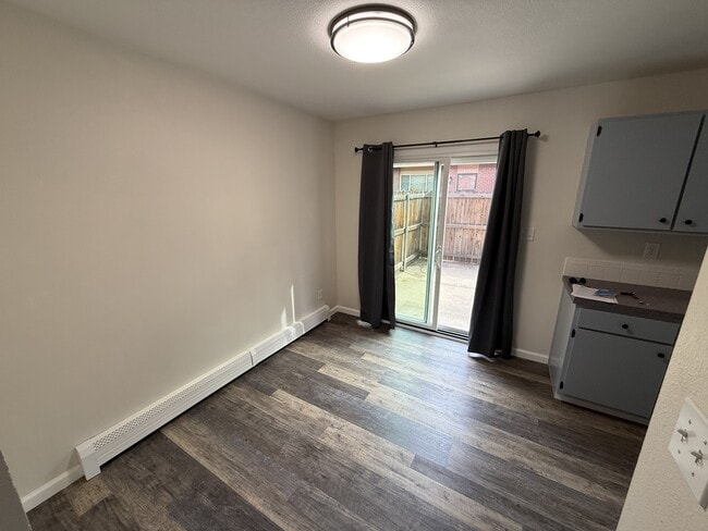 Building Photo - 824 37th Ave Ct