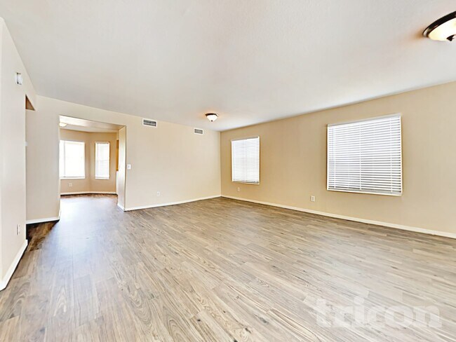 Building Photo - 8668 W Hubbell St