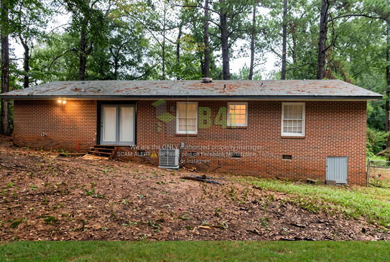 Building Photo - 4 Dean Dr