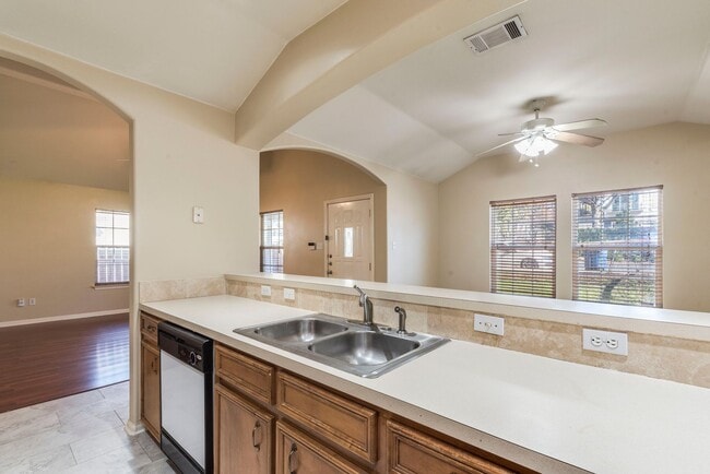 Foto del edificio - Charming 3 bedroom, 2 bathroom home in the heart of East Austin