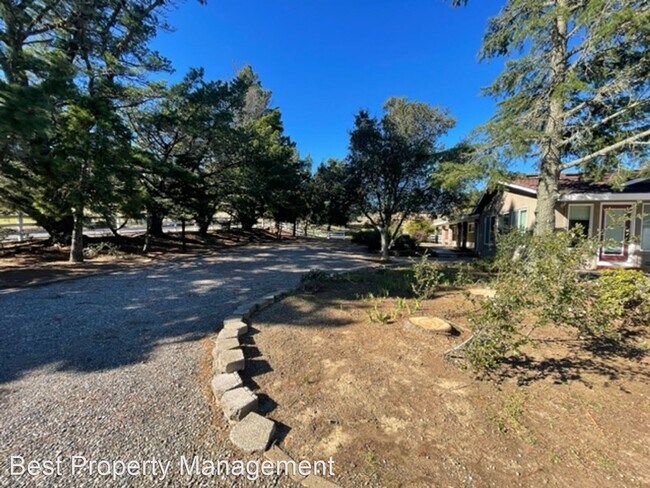 Building Photo - 3 br, 2.5 bath House - 10655 Morgan Territ...