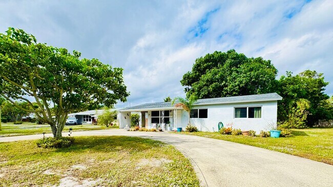 Building Photo - 347 Flagler Blvd