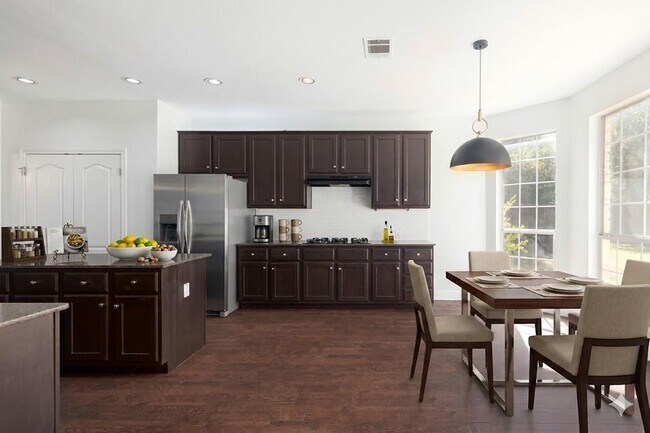 Building Photo - 1708 Pagedale Cove