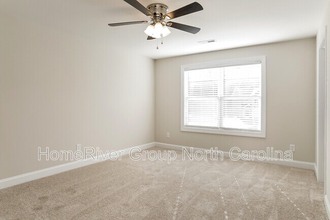 Foto del edificio - 310 Beaumont Cir