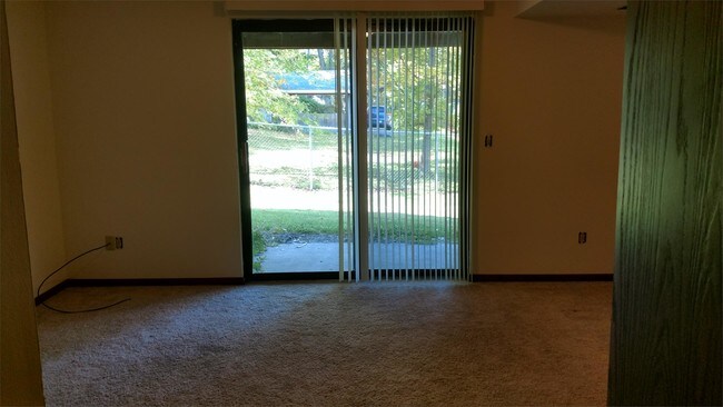 Building Photo - 2914 Willowood Dr