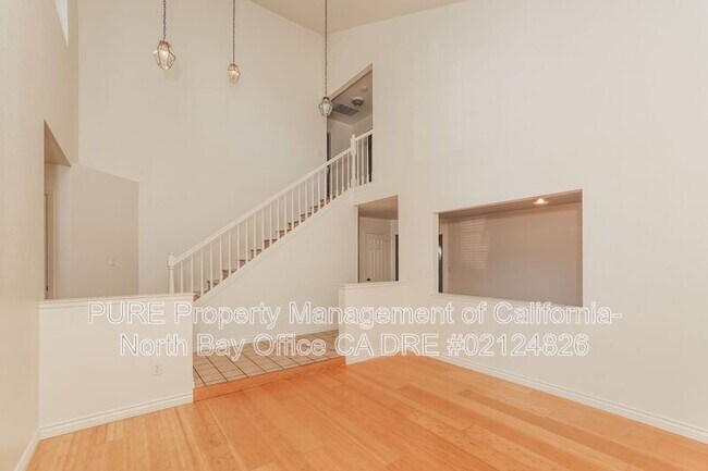 Building Photo - 8 Voss Park Cir