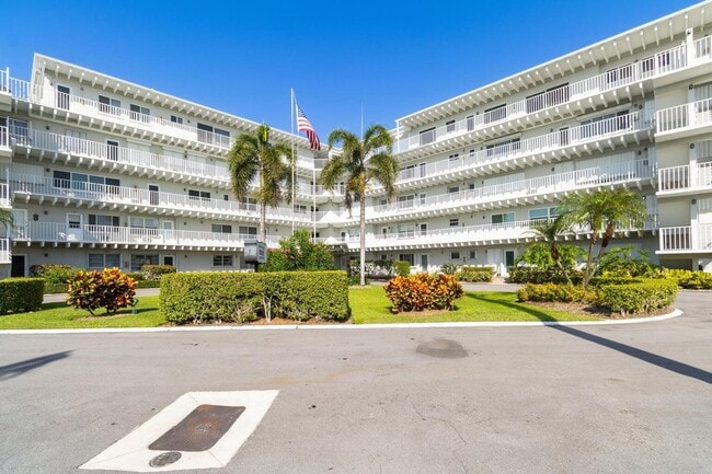 Foto del edificio - 3500 S Ocean Blvd