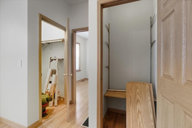 Foto del edificio - 3606 W Huron St