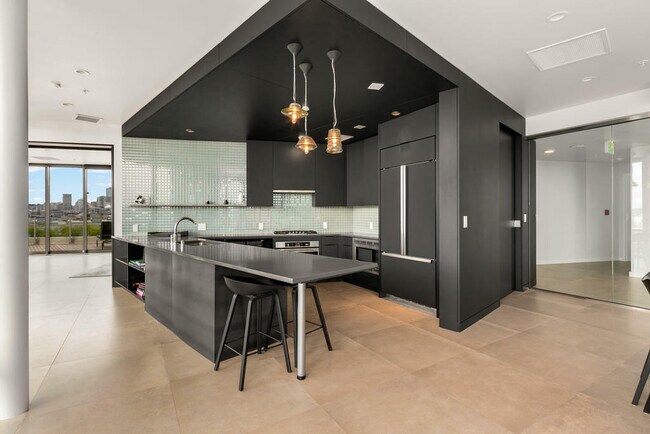 Foto del edificio - 590 1st Ave S