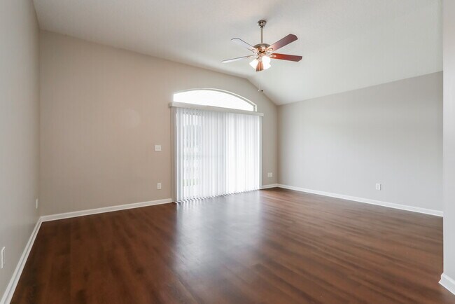 Foto del edificio - 6067 Fillyside Trail