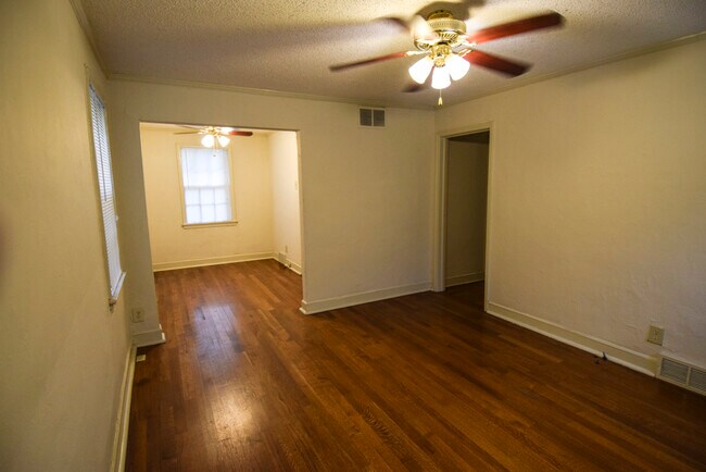 Building Photo - 59 W Lafayette Cir