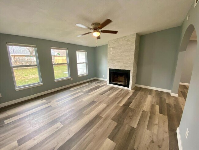 Building Photo - 1868 Bimini Way