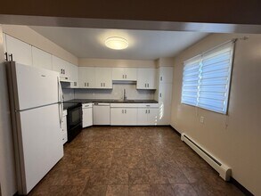 Building Photo - 1417 13th St S
