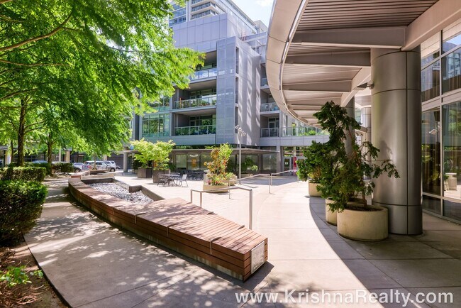 Building Photo - Luxury Downtown Living In The John Ross Building | 1 Bedroom | 1 Bathroom Condo | PDX's SW Water ...