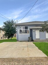 Building Photo - 9828-98296 96 Ave