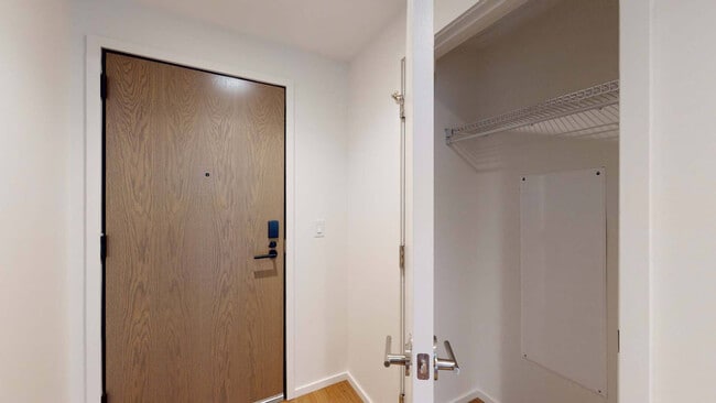 Interior Photo - 345 Harrison