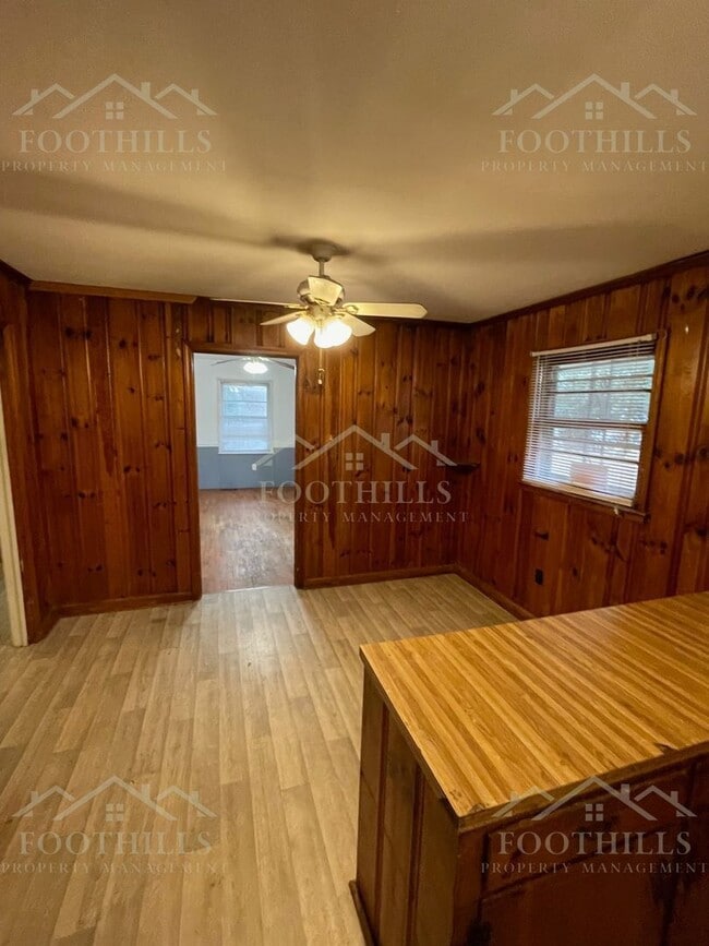 Building Photo - 124 Pickens Cir