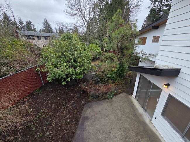 Building Photo - 2136 N 187th St