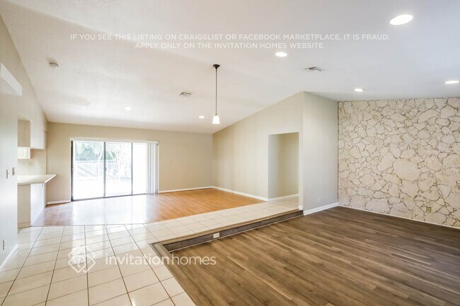 Foto del edificio - 10902 NW 19th St