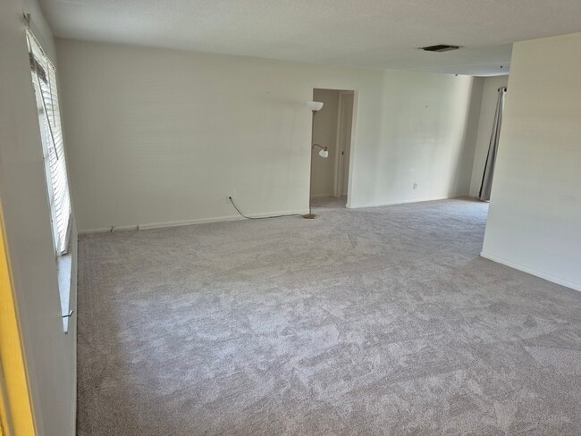 Building Photo - 14140 88th Ave