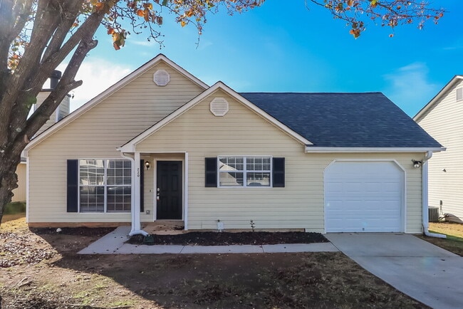 Building Photo - 220 Willow Springs Dr