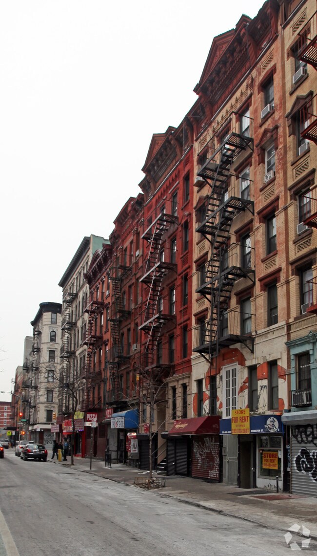 Building Photo - 172 Rivington St