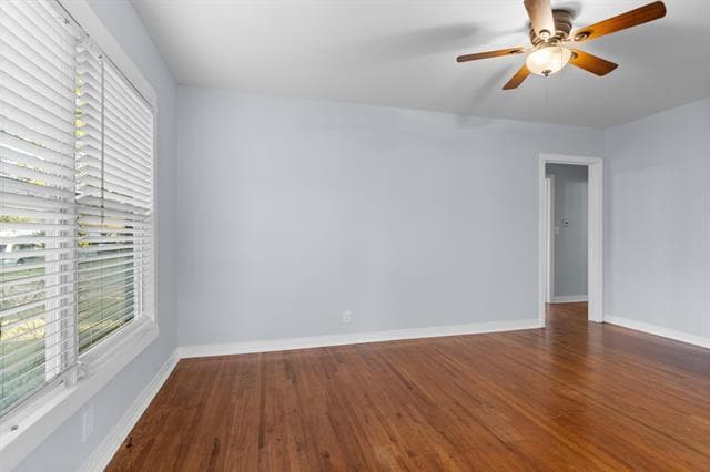 Building Photo - 3800 Desert Ridge Dr