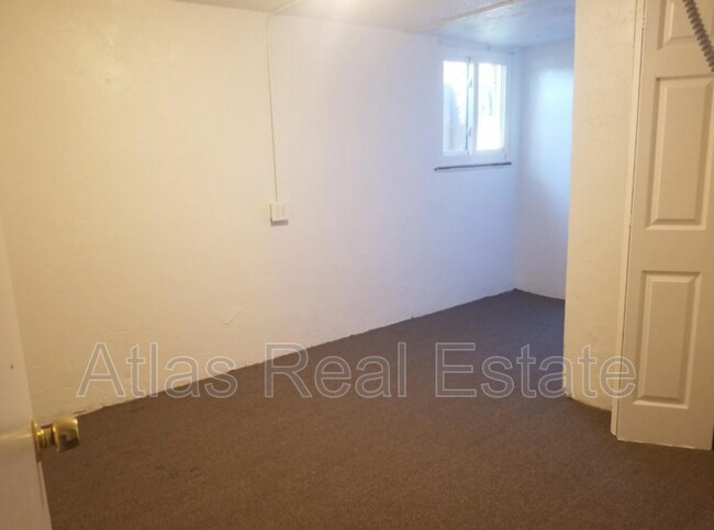 Foto del edificio - 3295-3297 Jasmine St