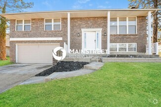Building Photo - 2105 Wellington Dr