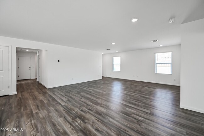 Building Photo - 1845 Yance Dr