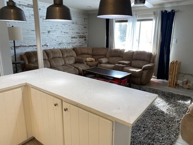 Foto del edificio - Dillon Valley East Condo-Beautifully Remodeled  3 Bedroom/2 Bath Unit w/Clubhouse, Pool & Hot Tub