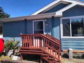 Building Photo - 54515 Beach Loop Rd