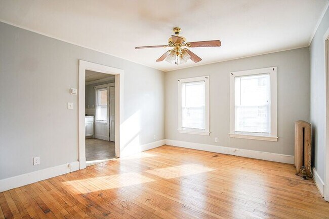 Foto del edificio - 341 Hampden St