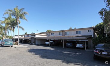 Building Photo - Casa Corona