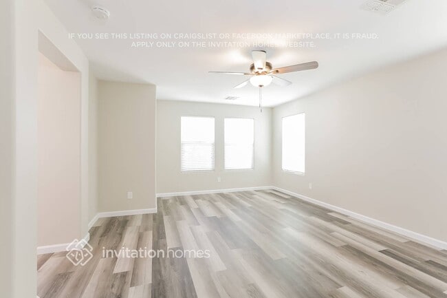 Foto del edificio - 9538 Vivid Colors Ave