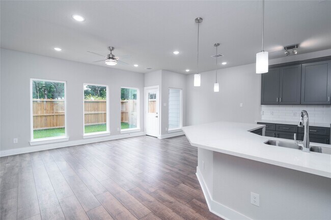 Foto del edificio - 4401 Alvin St