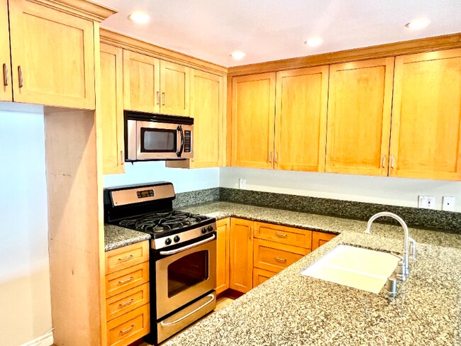 Foto del edificio - 1144 Stonewall Cir