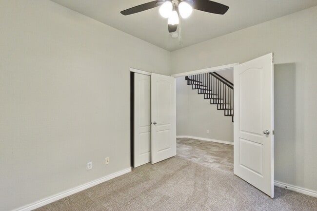 Building Photo - 5551 W 29th St
