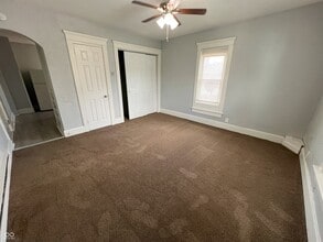 Building Photo - 4 E Washington St