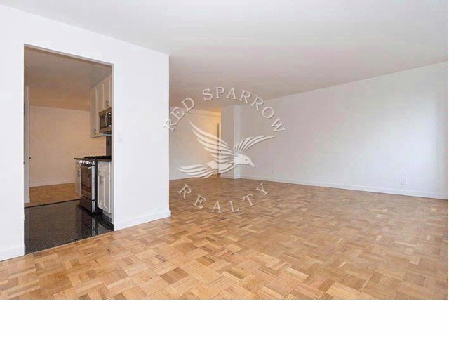 Primary Photo - 401 E 86th St