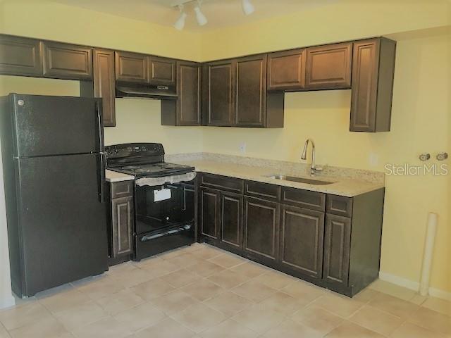 Building Photo - 742 Leopard Ct