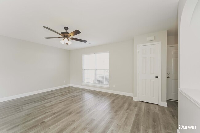 Foto del edificio - 930 Rucker Cliff Dr