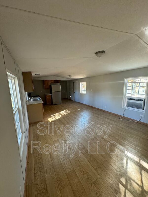 Foto del edificio - 1004 S Jackson St