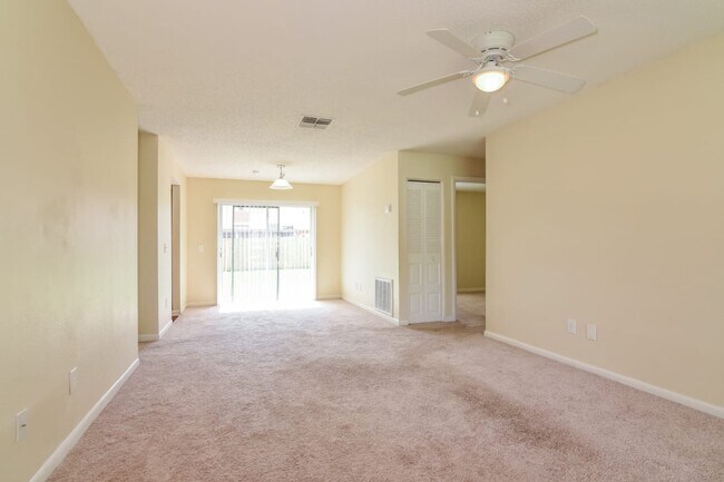Foto del edificio - 2606 Amberly Pl